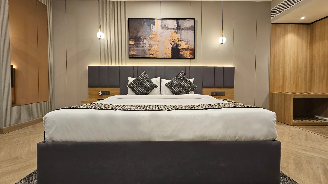 Best Room Near India Expo Mart
